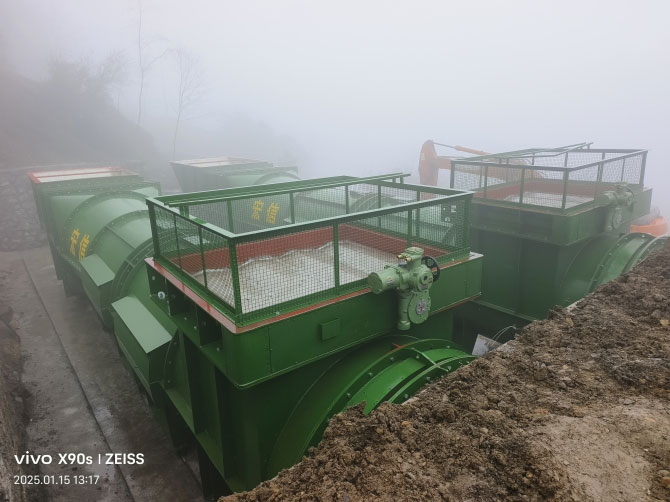 礦用風(fēng)機現(xiàn)場